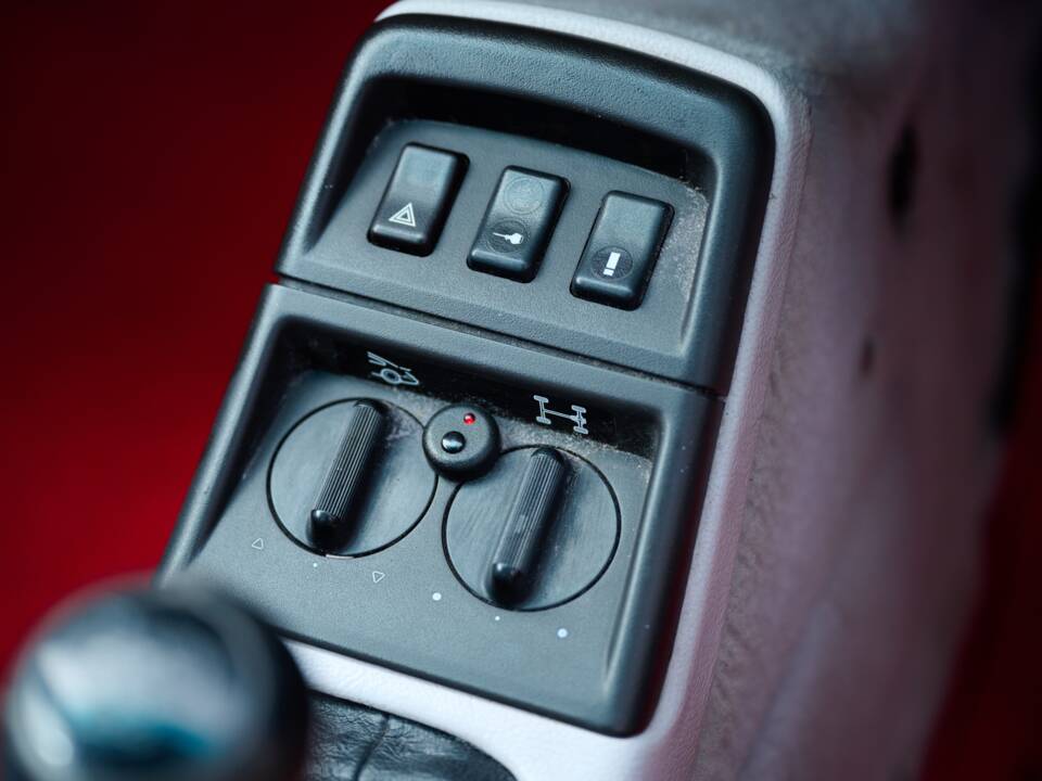 Afbeelding 39/50 van Porsche 911 Carrera 4 (1992)