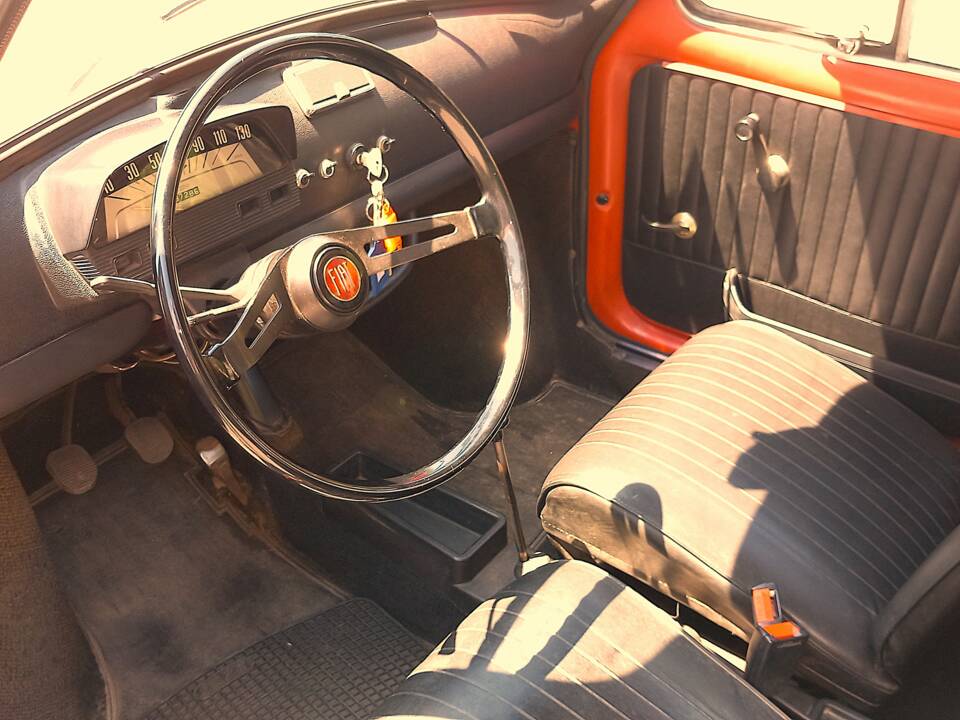 Bild 12/14 von FIAT 500 L (1972)