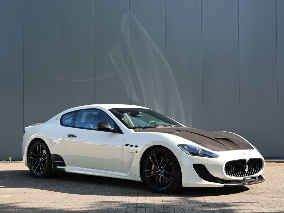 Bild 17/60 von Maserati GranTurismo MC Stradale (2012)