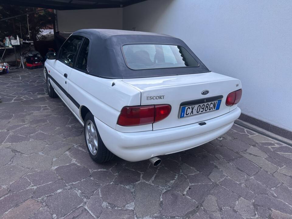 Image 8/10 de Ford Escort 1.6i (1995)