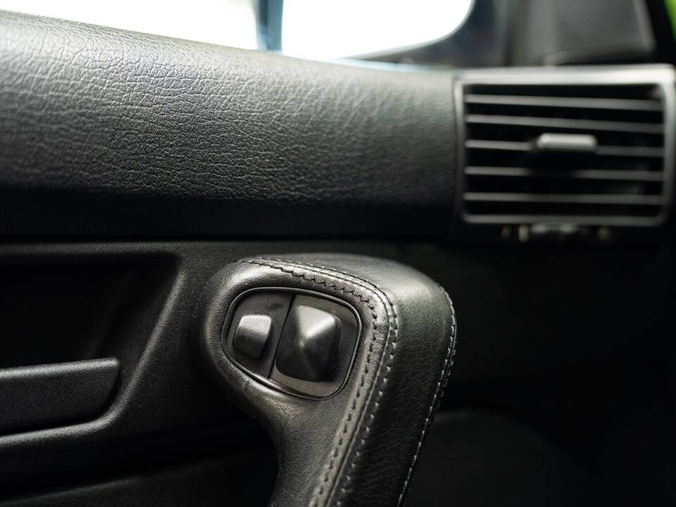 Bild 35/45 von BMW M5 (1992)