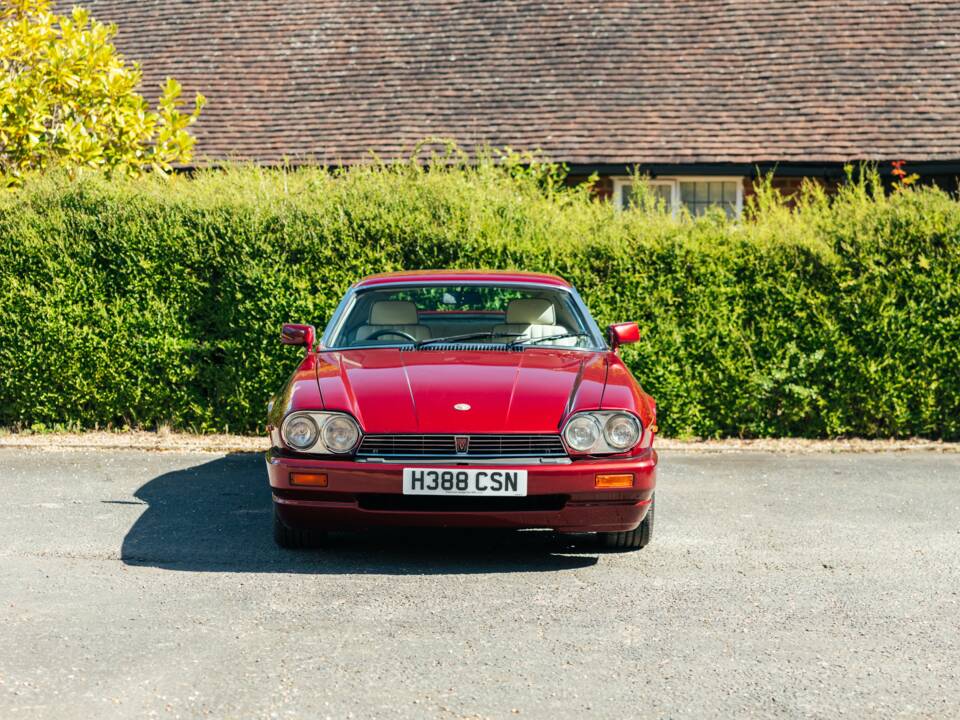 Image 46/50 of Jaguar XJR-S V12 Le Mans (1991)