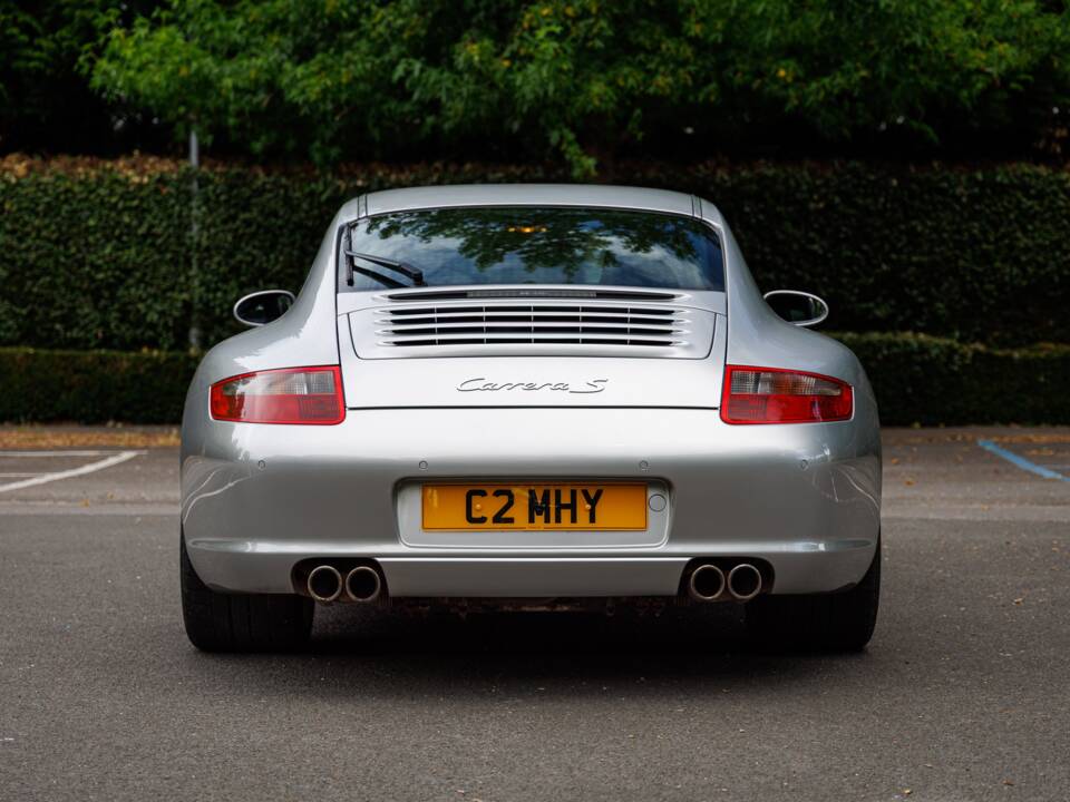 Bild 48/50 von Porsche 911 Carrera (2004)