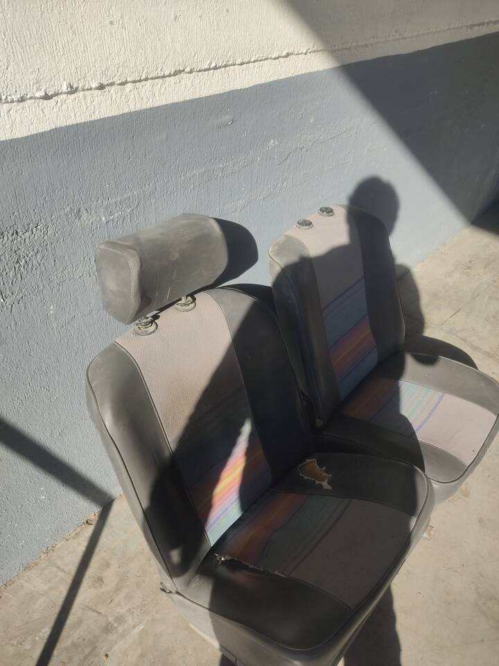 Image 69/91 of Renault R 4 F6 (1988)