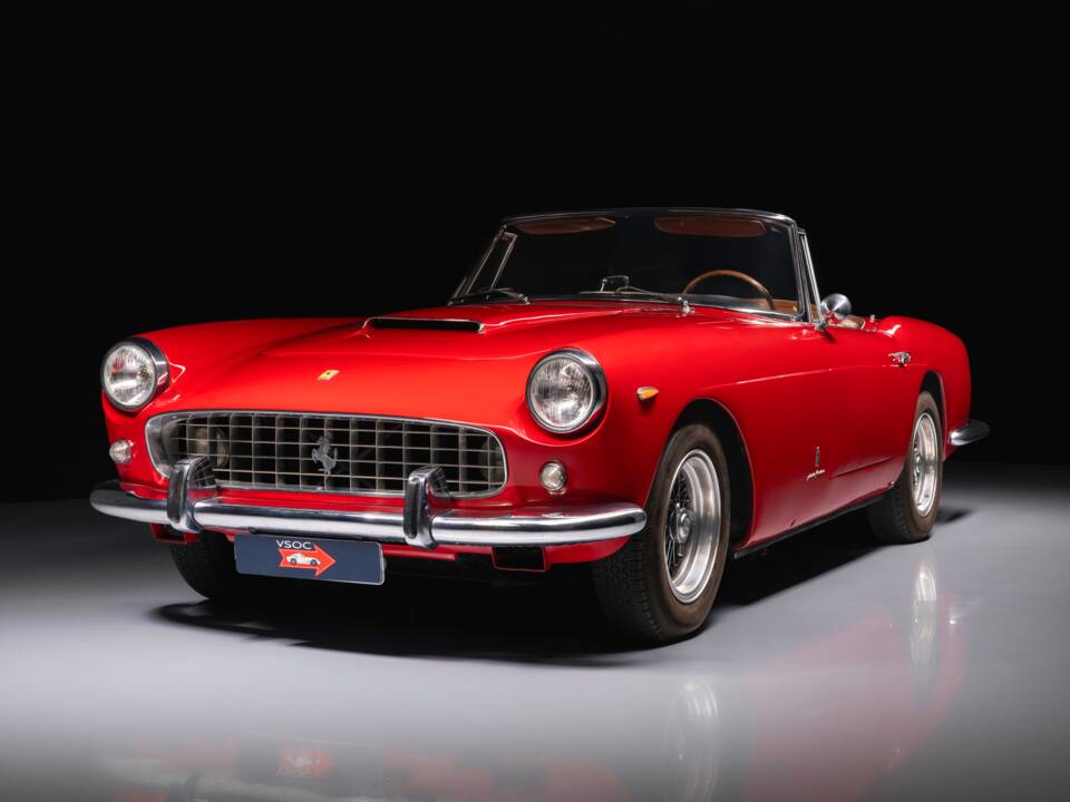 Image 3/14 de Ferrari 250 GT Cabriolet Pininfarina (1961)