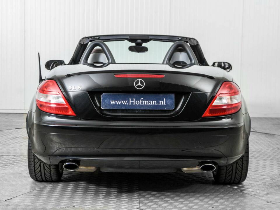 Immagine 14/50 di Mercedes-Benz SLK 200 Kompressor (2004)