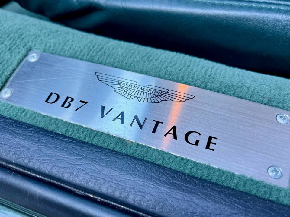 Imagen 8/21 de Aston Martin DB 7 Vantage (1999)