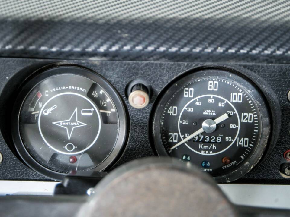 Image 19/50 of Land Rover 109 (1978)