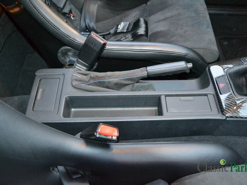 Image 32/50 of BMW 323i (1998)