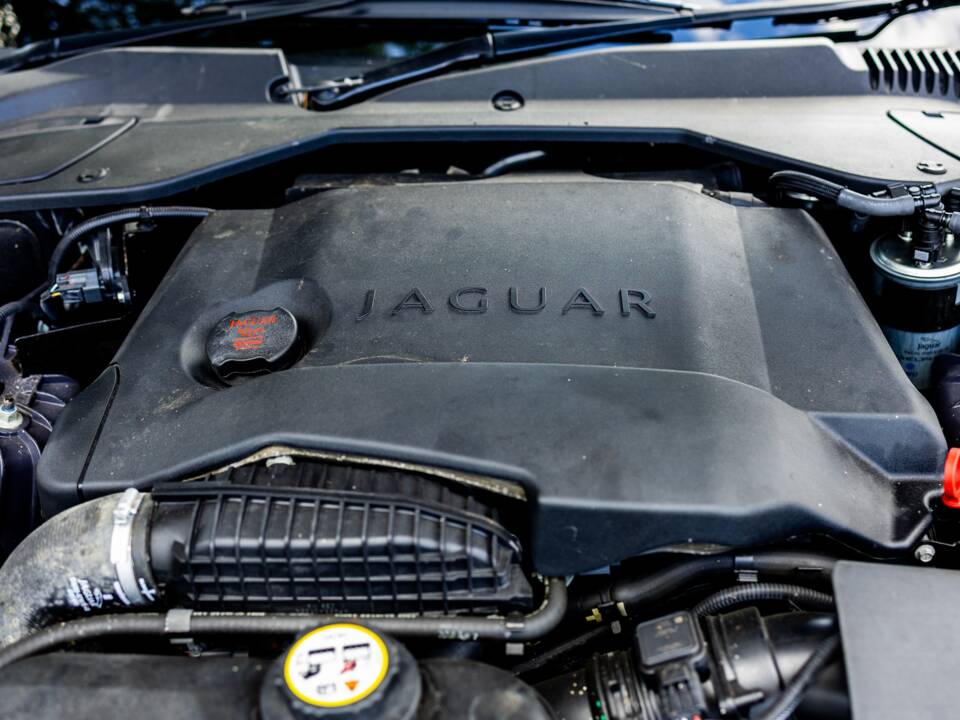 Afbeelding 43/47 van Jaguar XJ 2.7 D (2008)