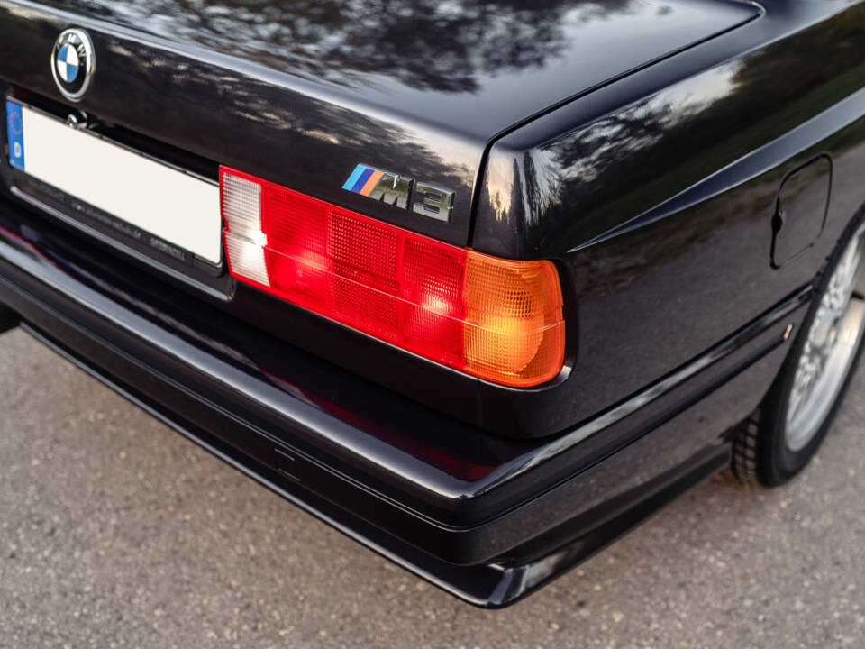 Image 33/50 de BMW M3 (1989)