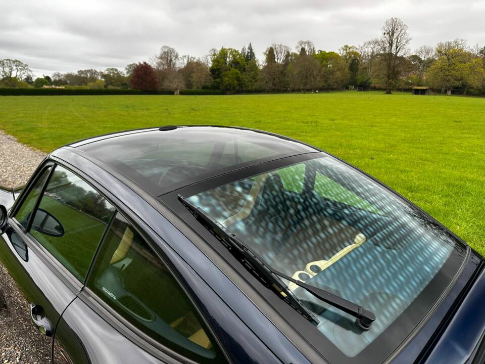 Bild 26/54 von Porsche 911 Targa (1997)