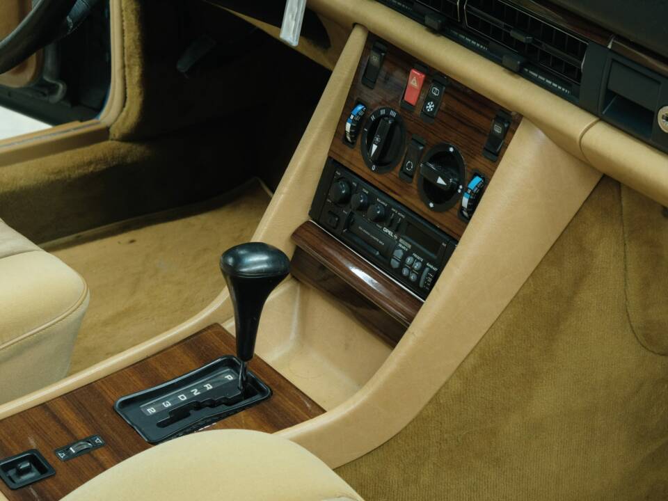 Bild 28/50 von Mercedes-Benz 280 SE (1983)