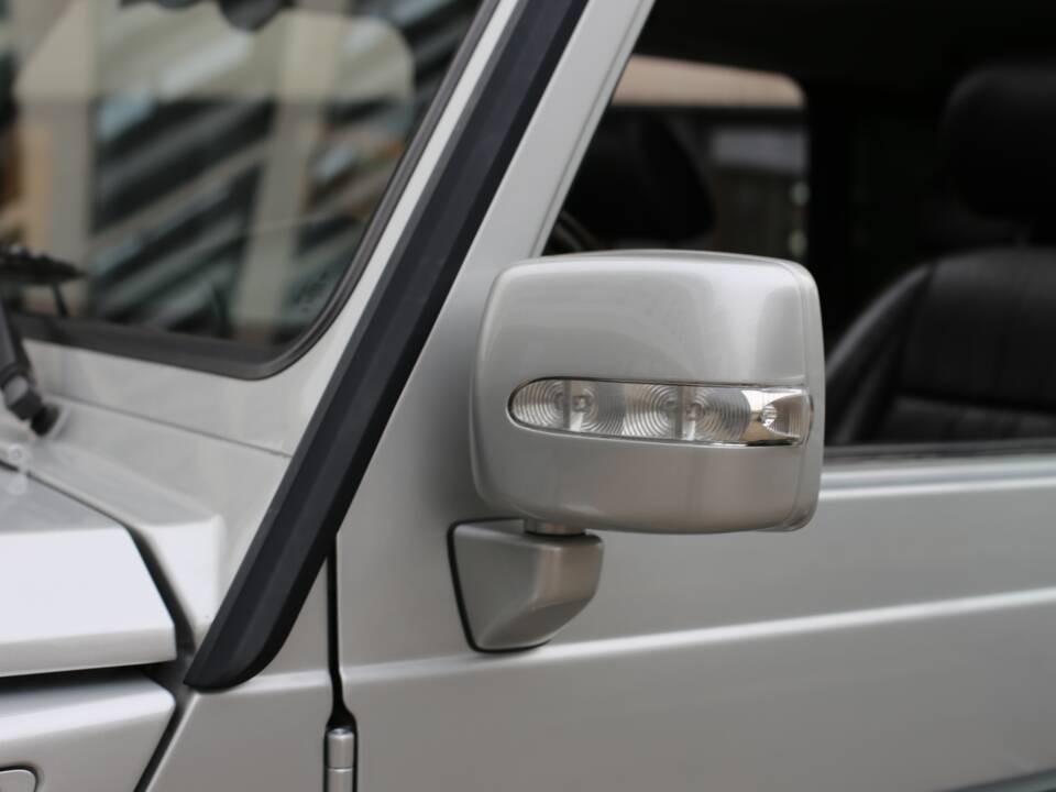 Image 47/64 of Mercedes-Benz G 400 CDI (LWB) (2004)