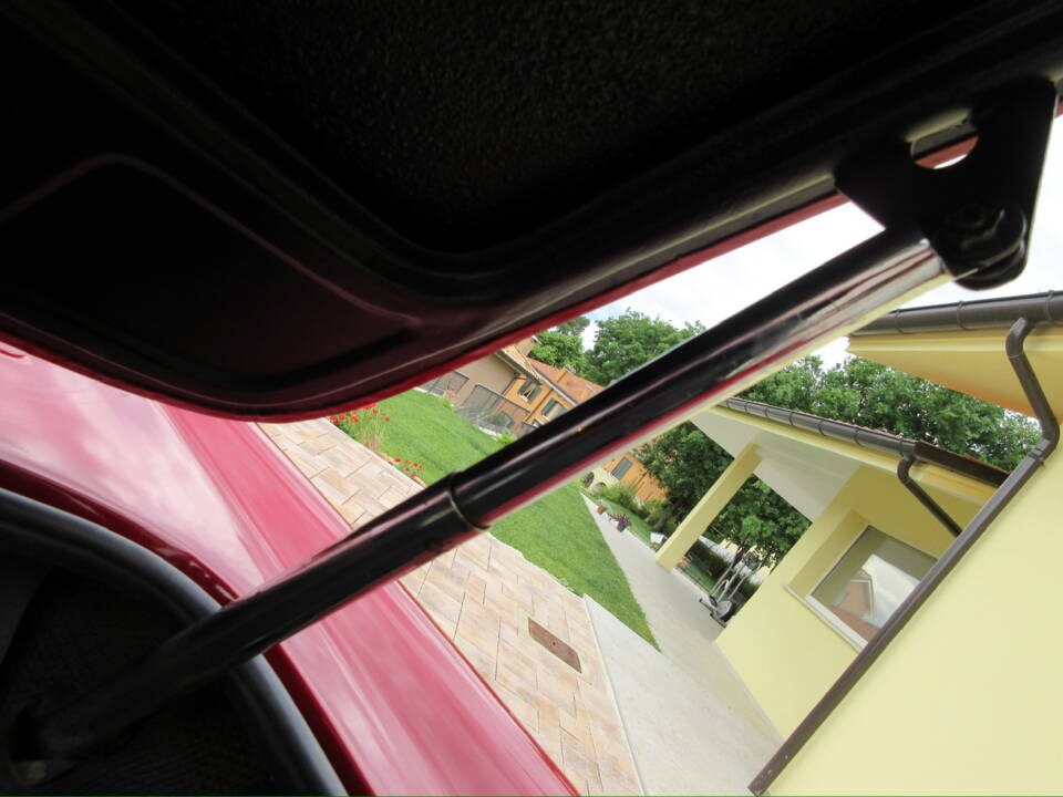 Image 33/40 of Alfa Romeo 2600 Spider (1966)