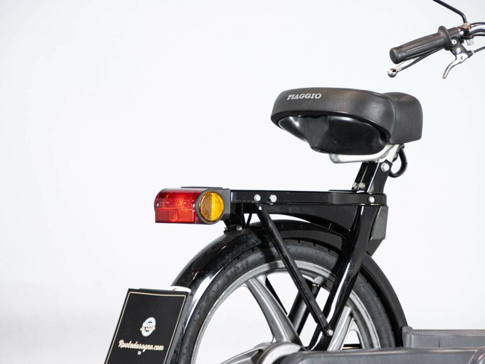 Bild 33/49 von Piaggio DUMMY (2002)