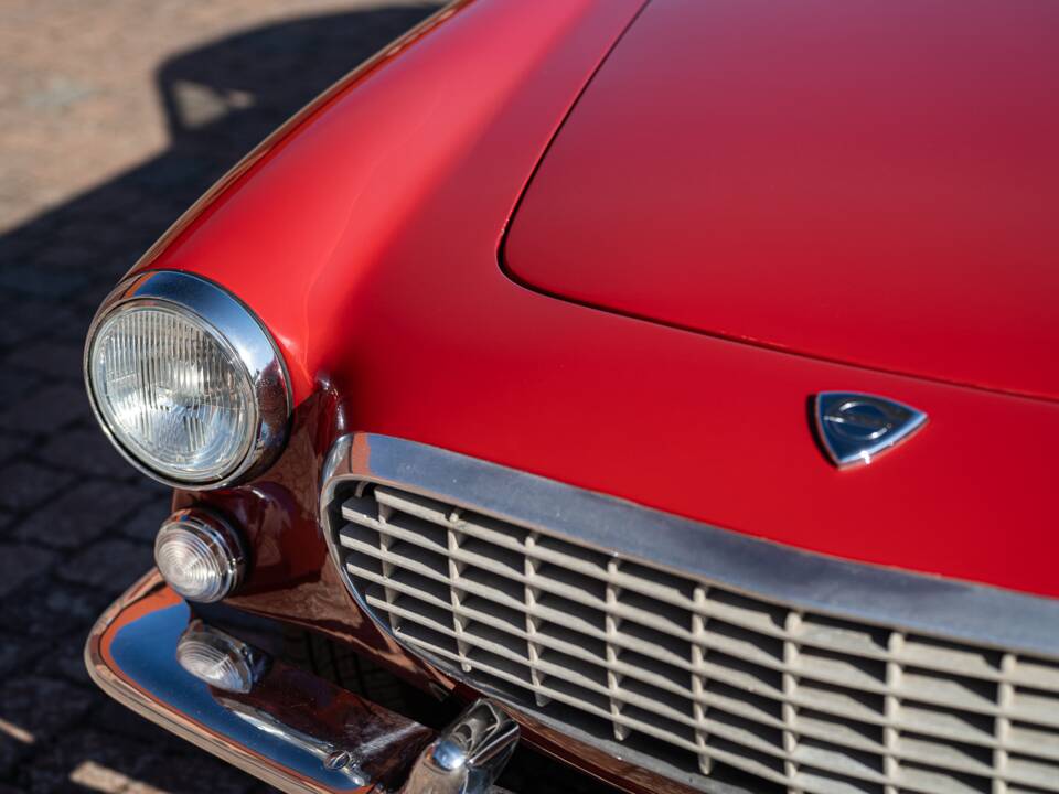 Image 3/59 de Volvo 1800 S (1964)