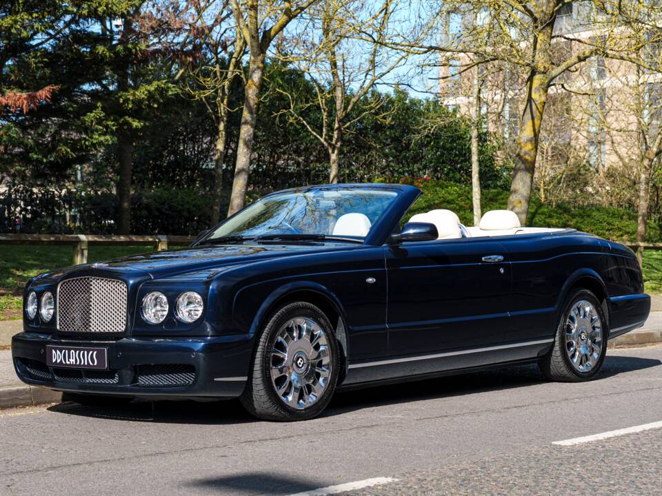 Bild 1/27 von Bentley Azure (2007)