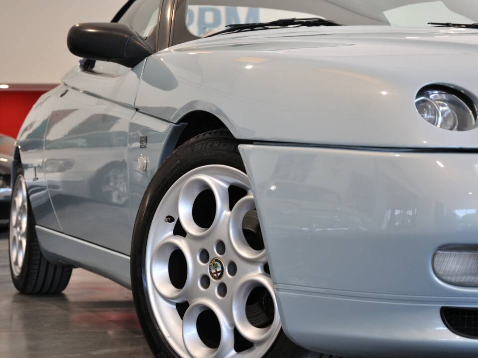 Immagine 35/41 di Alfa Romeo Spider 3.0 V6 12V (2000)