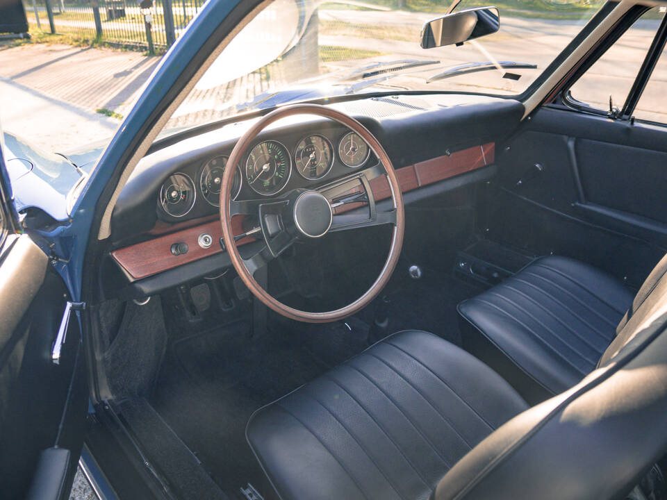 Image 20/49 of Porsche 911 2.0 (1964)