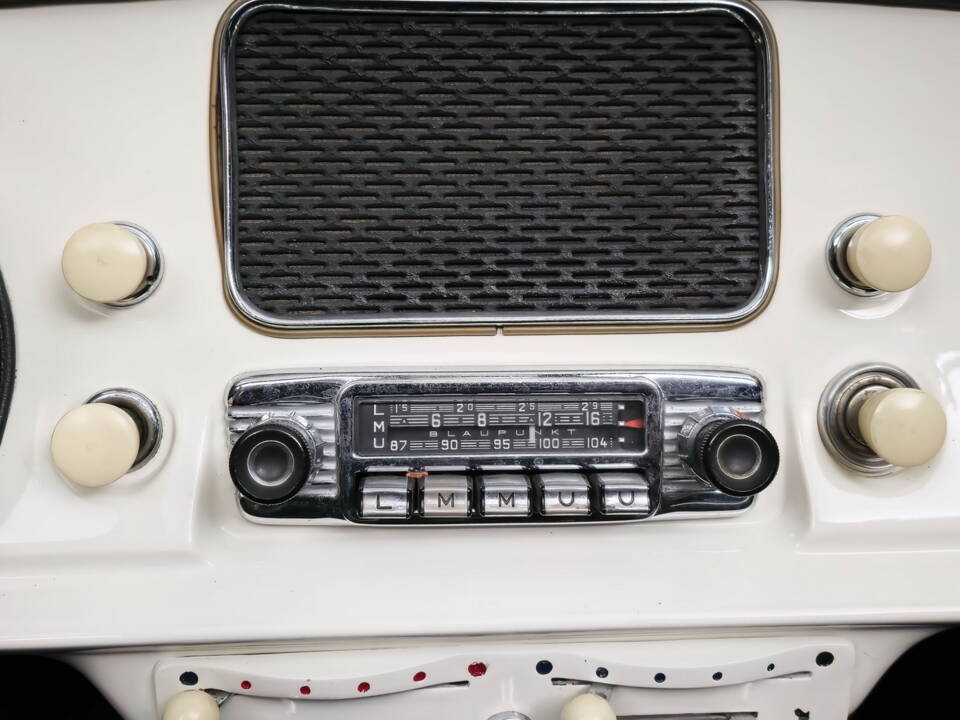 Image 39/43 of BMW 507 (1959)