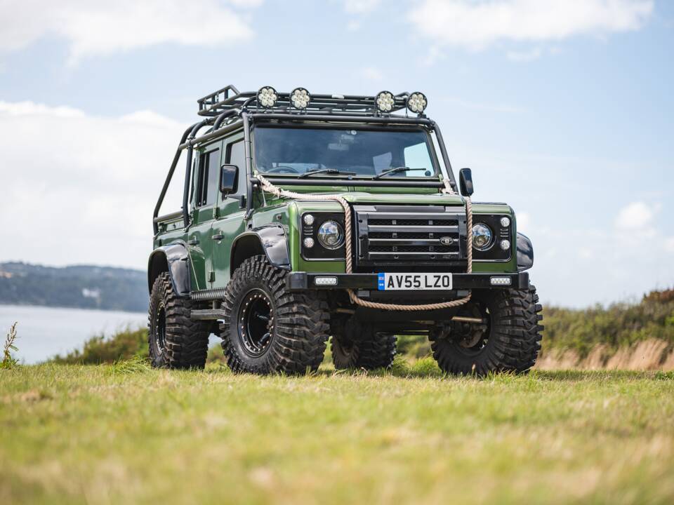 Immagine 9/50 di Land Rover Defender 110 (2005)