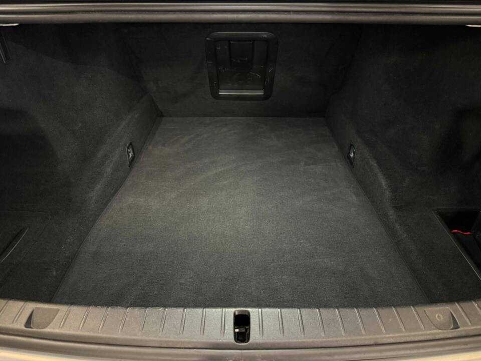 Bild 22/23 von BMW 730d (2016)