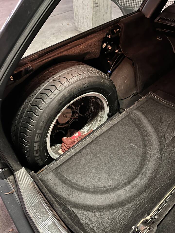 Afbeelding 37/74 van Mercedes-Benz 220 TE (1993)