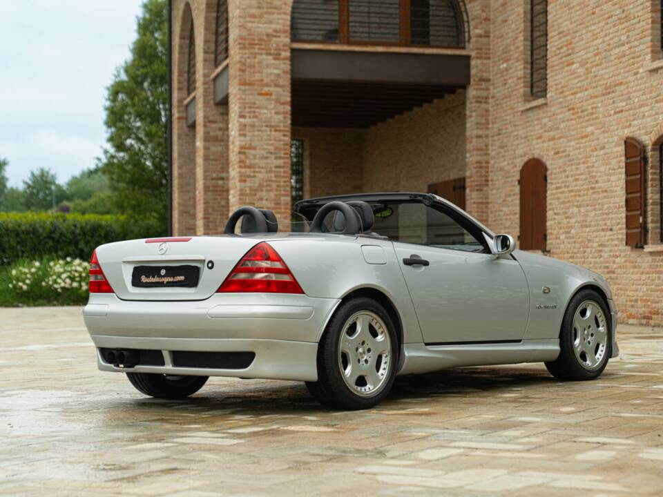 Obraz 12/50 pojazdu Mercedes-Benz SLK 230 Kompressor (1997)