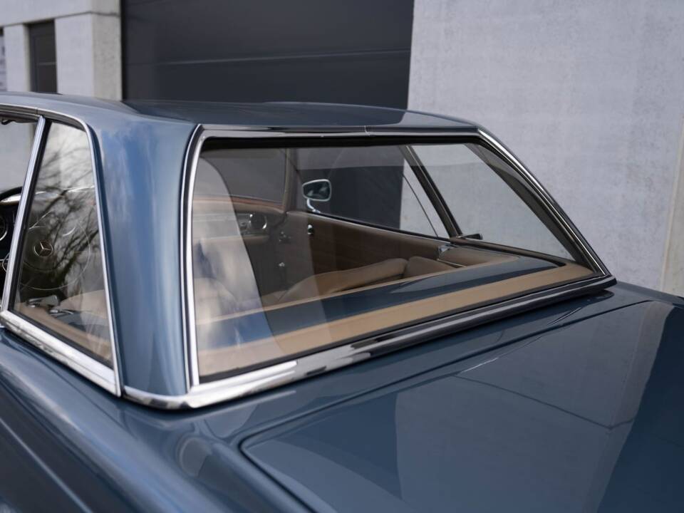 Immagine 19/93 di Mercedes-Benz 230 SL (1965)