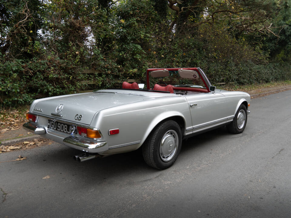 Image 6/16 of Mercedes-Benz 280 SL (1971)