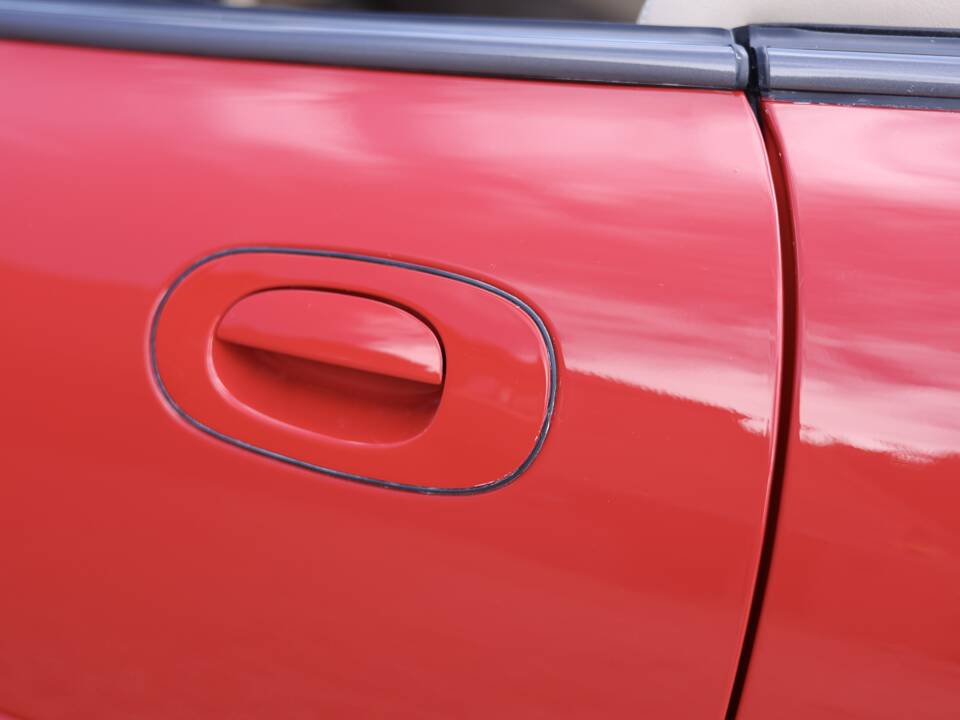 Image 22/50 de Jaguar XKR (2000)