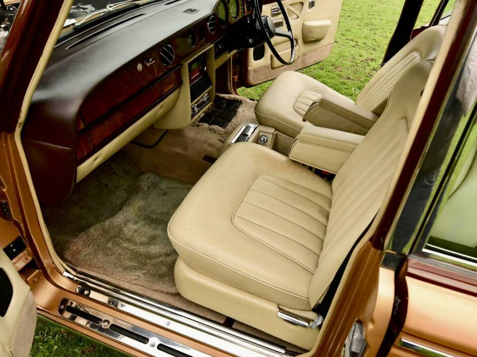 Bild 24/50 von Rolls-Royce Silver Shadow II (1979)