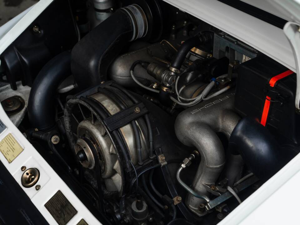 Bild 18/48 von Porsche 911 Speedster 3.2 (1989)