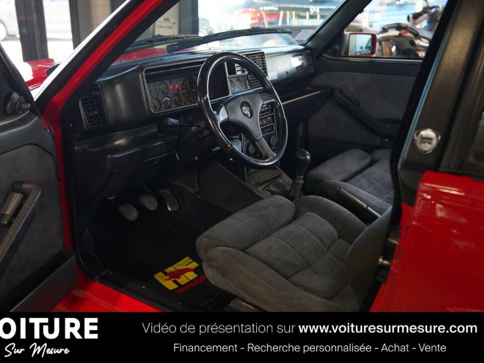 Bild 3/34 von Lancia Delta HF Integrale 16V (1992)