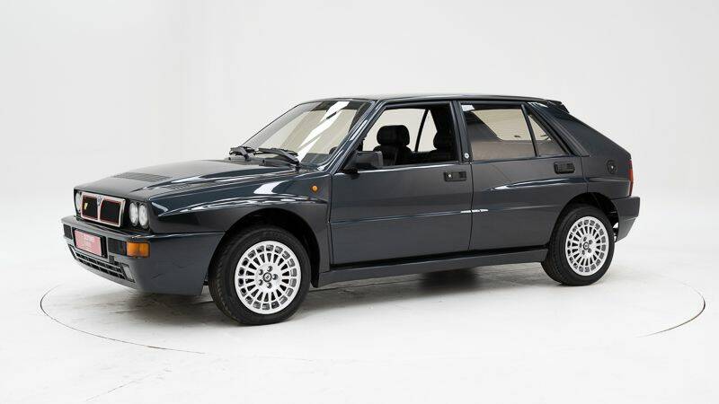 Image 1/15 de Lancia Delta HF Integrale 16V (1992)