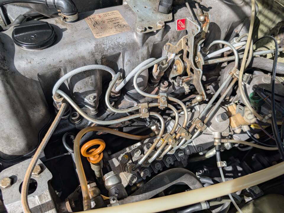 Bild 18/35 von Mercedes-Benz 300 TD Turbodiesel (1985)