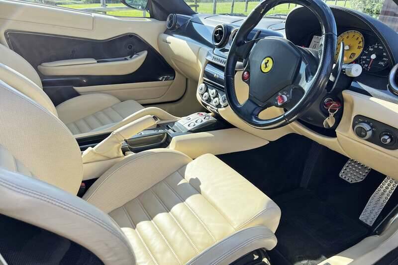 Immagine 2/9 di Ferrari 599 GTB Fiorano (2006)