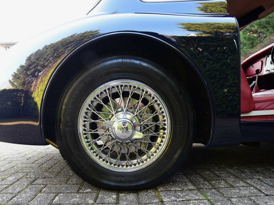 Image 48/50 of Jaguar XK 150 FHC (1959)
