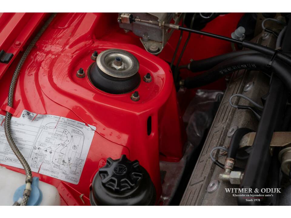 Bild 32/34 von Porsche 944 (1986)