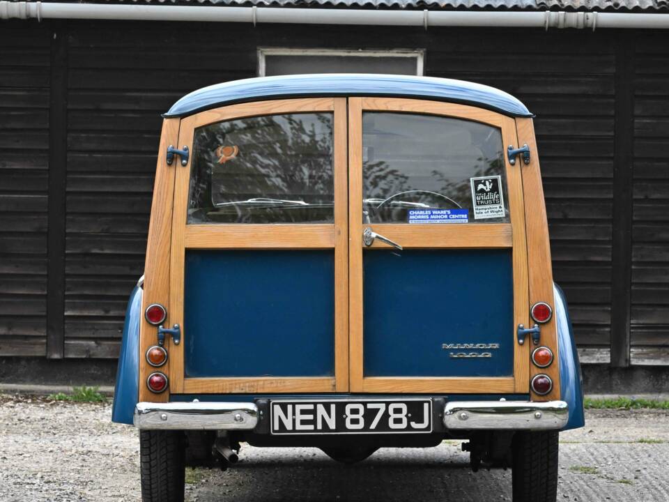 Image 5/37 of Morris Minor 1000 Traveller (1971)