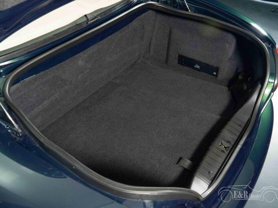 Image 7/19 of Jaguar XK8 4.0 (1998)