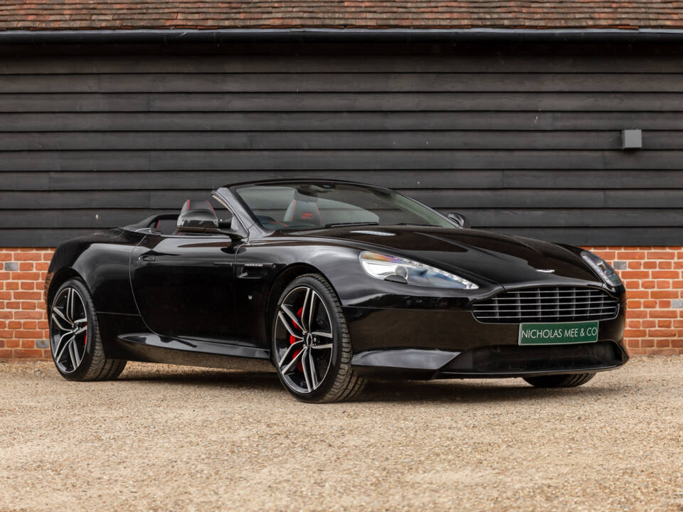 Bild 1/66 von Aston Martin DB 9 GT Volante (2016)