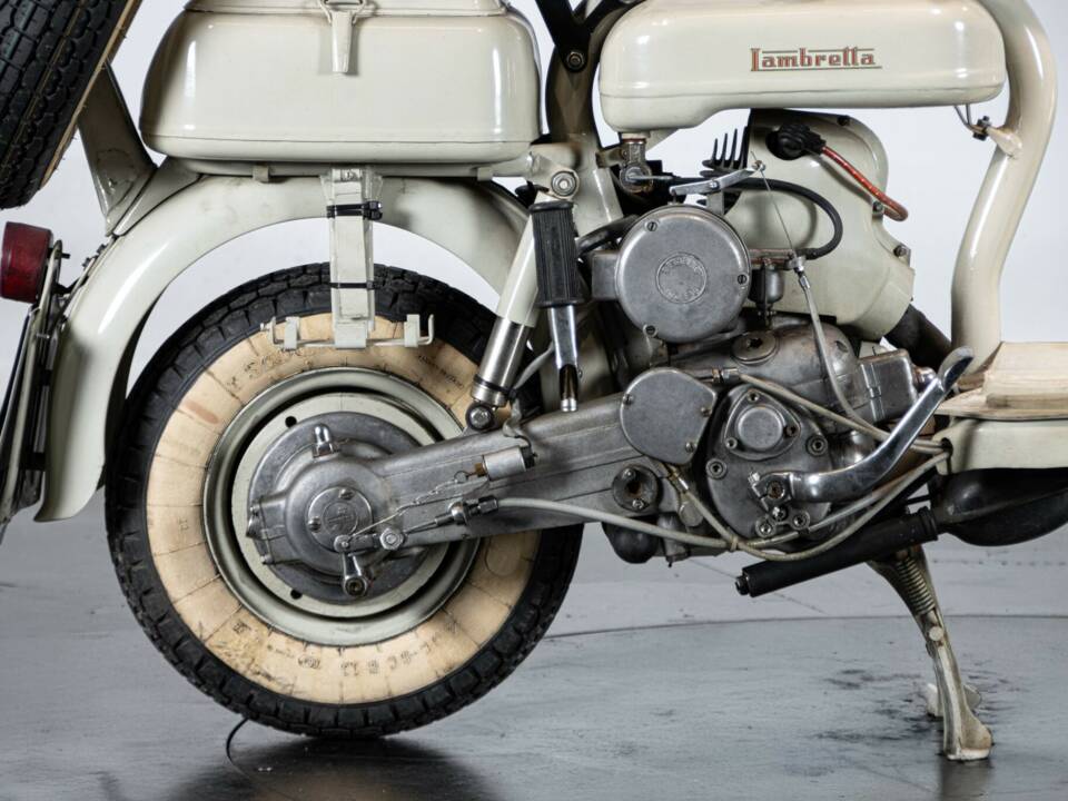 Immagine 11/50 di Innocenti Lambretta 150 D (1956)