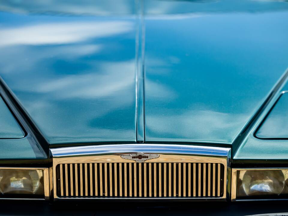 Immagine 20/38 di Aston Martin Lagonda (1981)