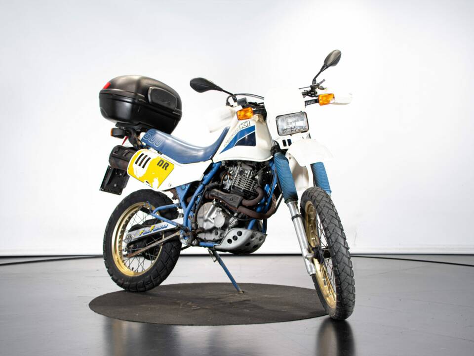 Image 6/50 of Suzuki DR 600 S (1986)