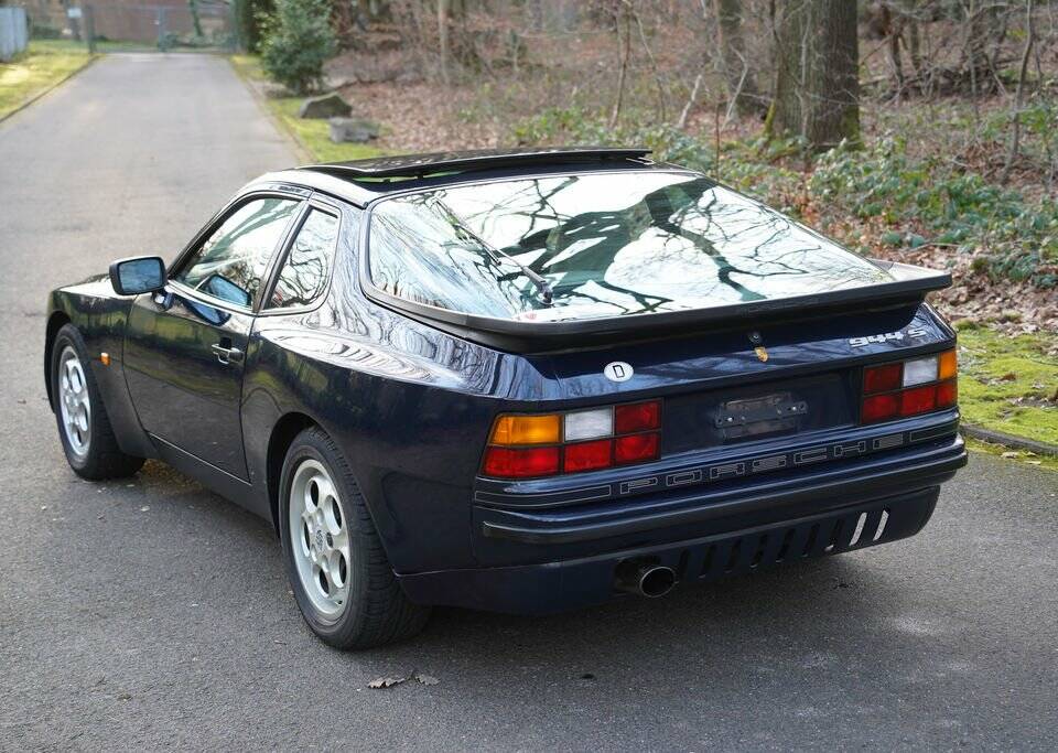 Image 8/8 of Porsche 944 S (1987)