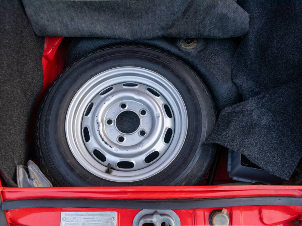 Image 31/50 of Porsche 912 (1968)