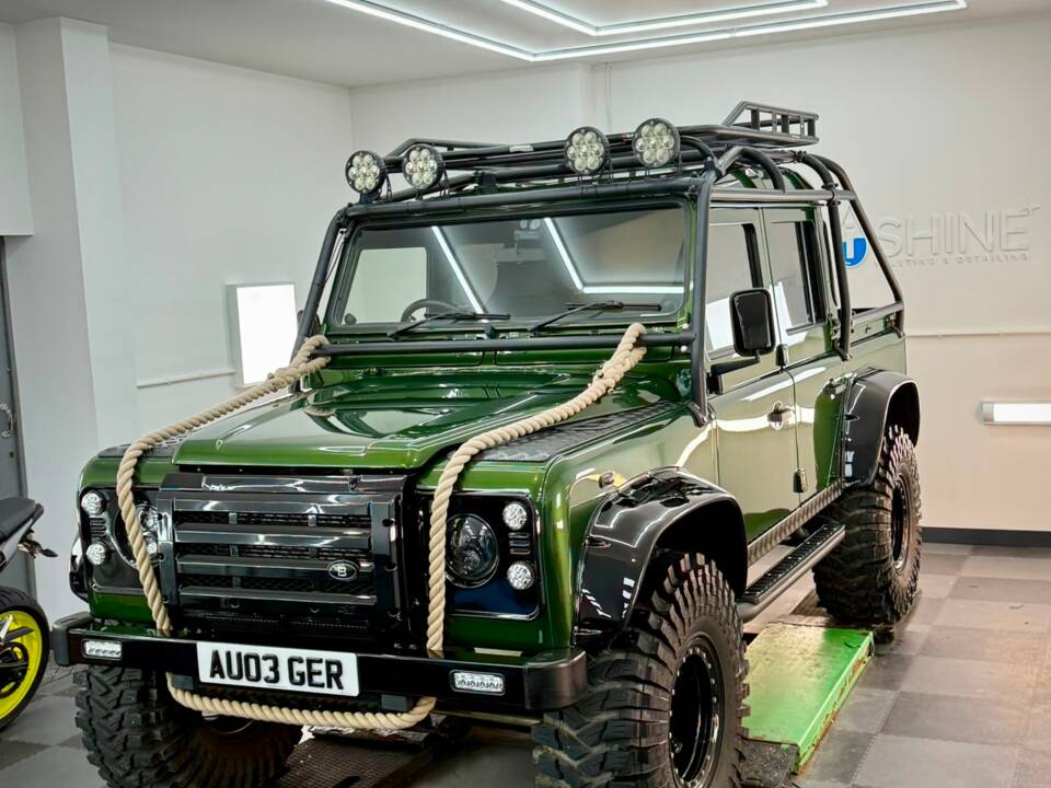 Image 5/31 de Land Rover Defender 110 (2005)
