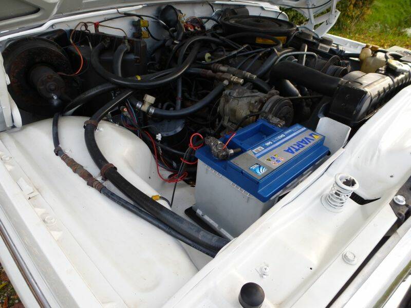 Image 33/50 of Jeep Wagoneer Brougham (1982)